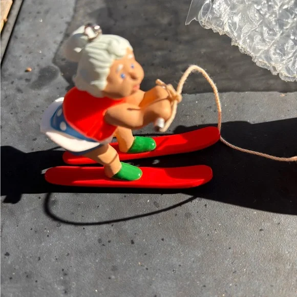 Hallmark Ornament Boating Santa 1995 Water Sports Christmas Tree Vintage skiing - Picture 4 of 7